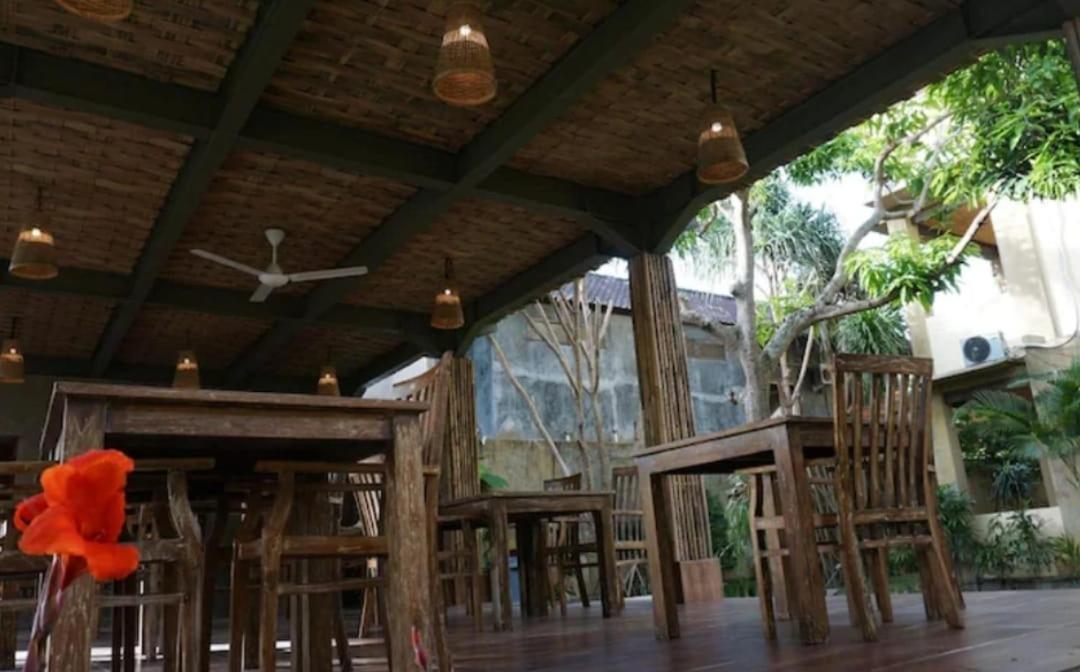 Dalia Budget Hotel Senggigi Exteriér fotografie